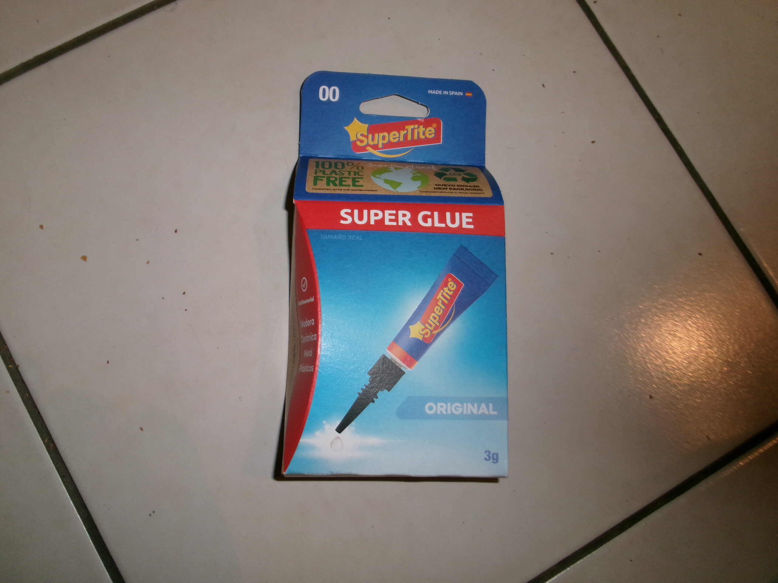SUPER GLUE
